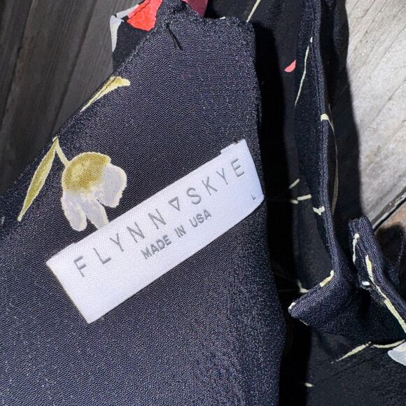 FLYNN SKYE BARDOT JUMPSUIT - TINY GATHERS FLORAL SIZE LARGE - Picture 7 of 9